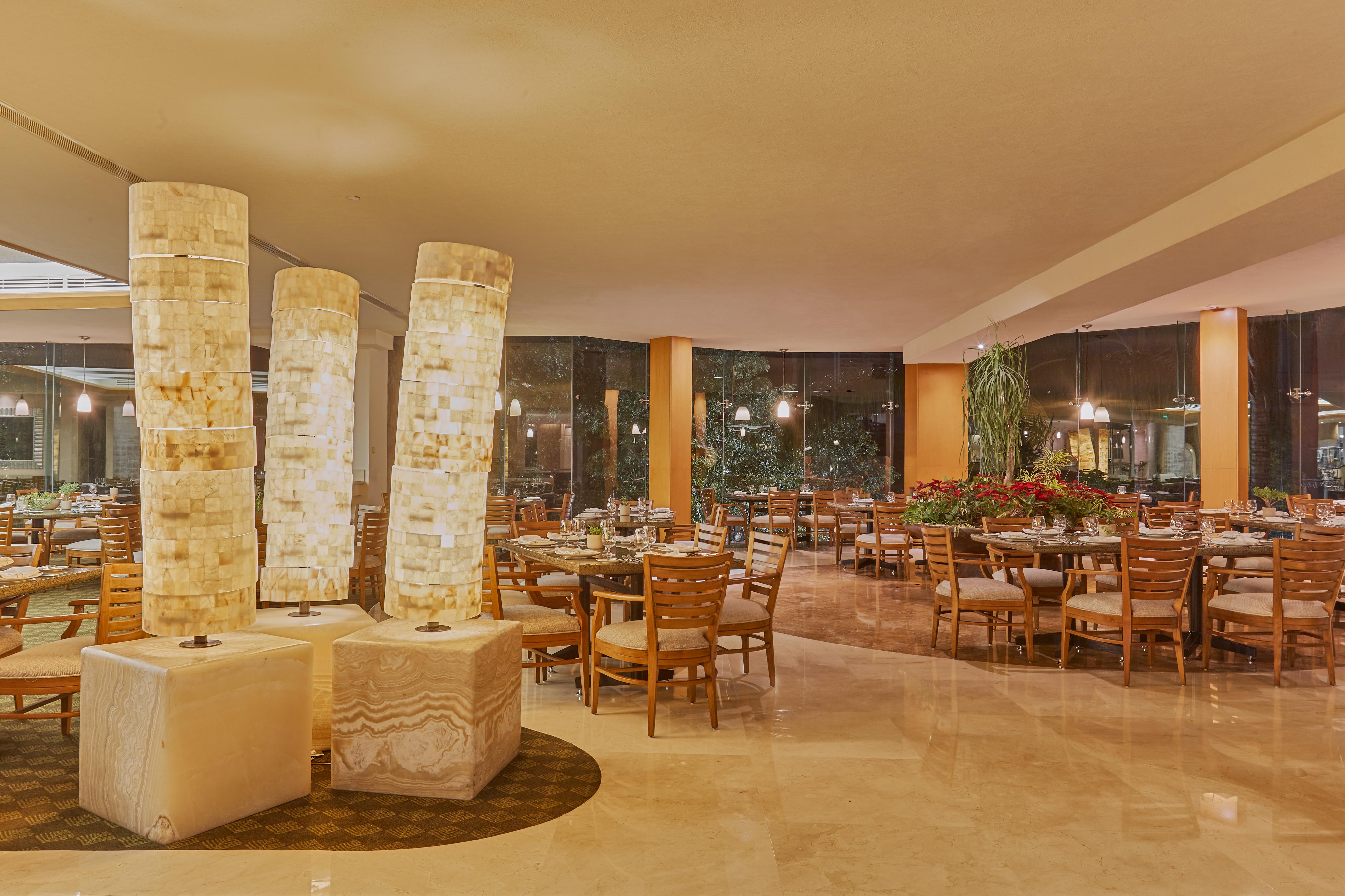 แกรนด์ เฟียสตา อเมริกานา กวาดาลาคารา คันทรี คลับ Hotel กัวดาลาฮารา ภายนอก รูปภาพ