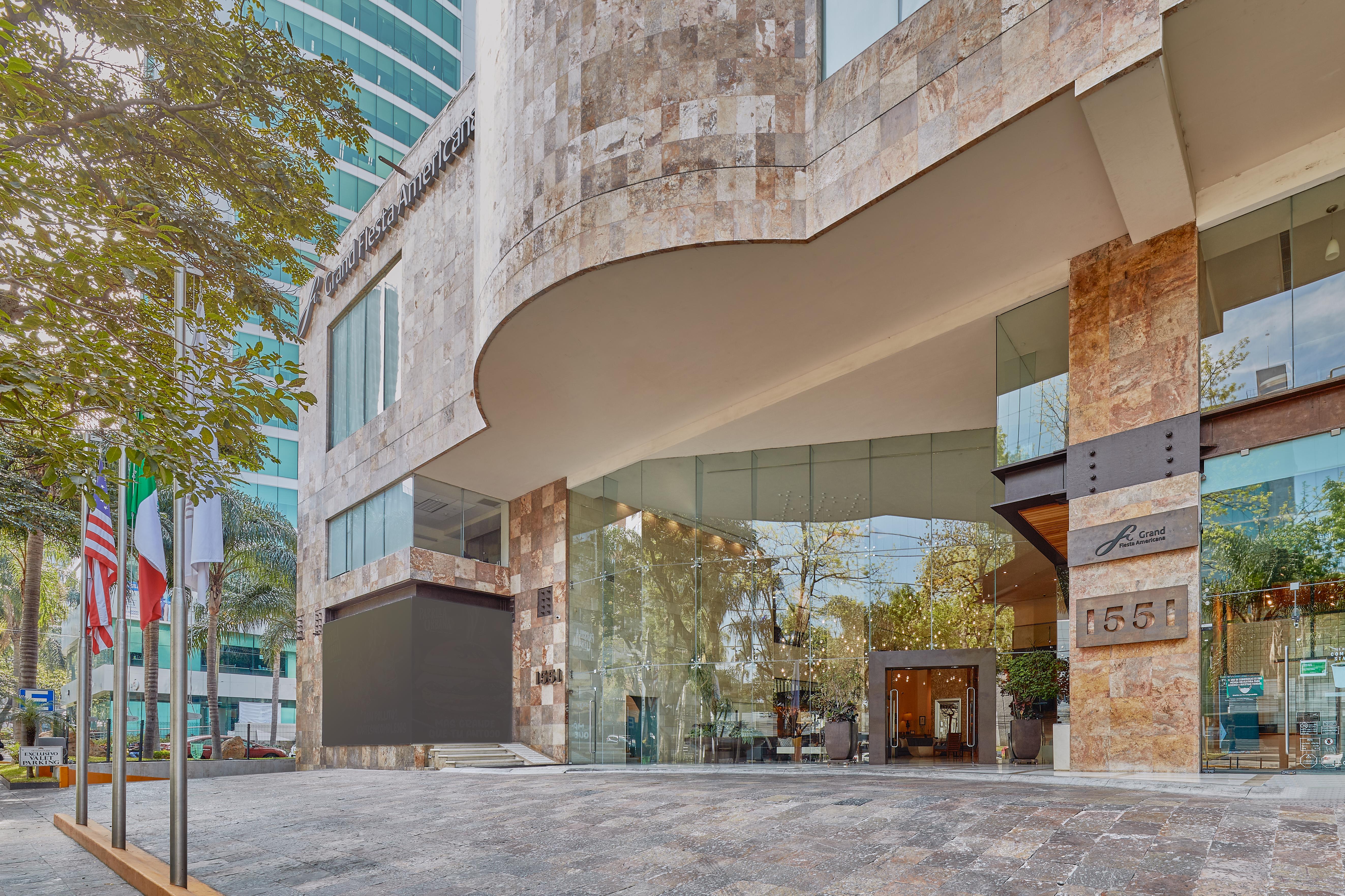 แกรนด์ เฟียสตา อเมริกานา กวาดาลาคารา คันทรี คลับ Hotel กัวดาลาฮารา ภายนอก รูปภาพ